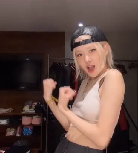 Image 4475043 from Rosé || Roseanne Park - BLΛƆKPIИK ( BLACKPINK )