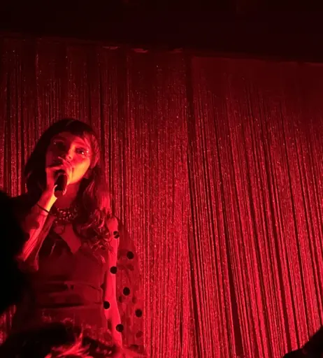 Image 4475336 from Lauren Mayberry (Singer)