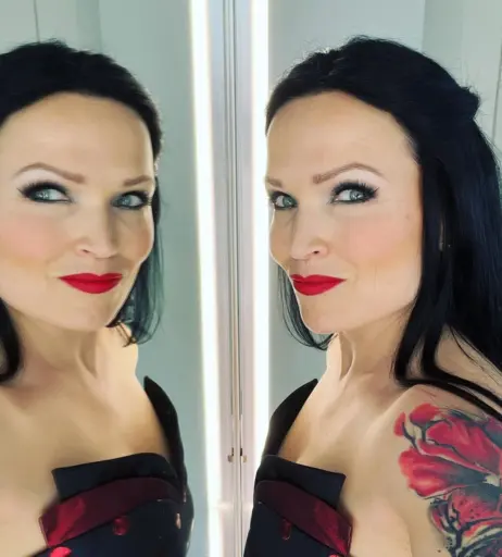 Image 4476504 from Women of Metal