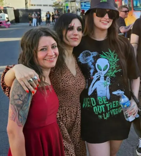 Image 4476757 from Women of Metal