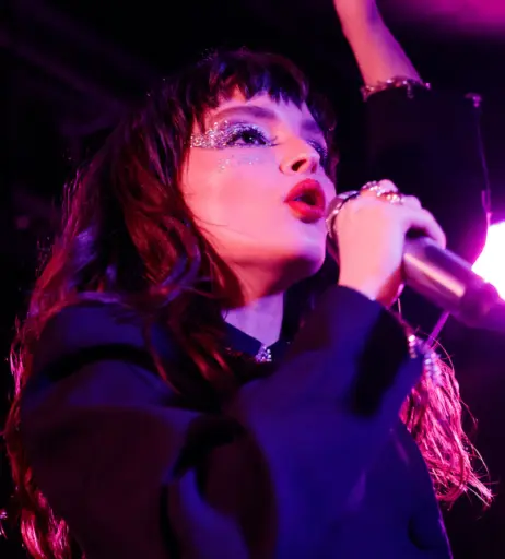 Image 4476749 from Lauren Mayberry (Singer)
