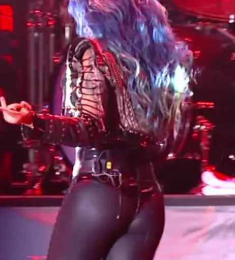 Image 4476167 from Women of Metal