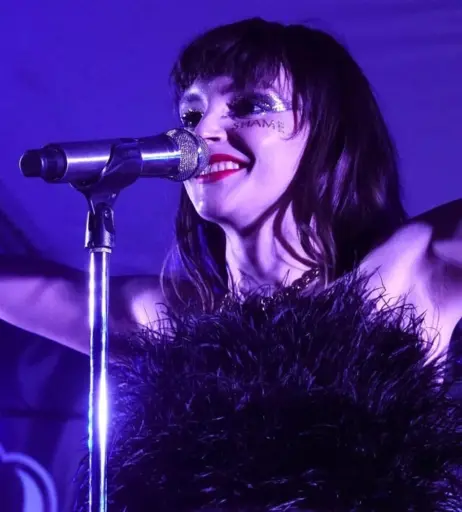Image 4476258 from Lauren Mayberry (Singer)