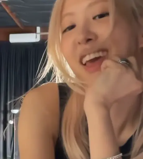 Image 4477470 from Rosé || Roseanne Park - BLΛƆKPIИK ( BLACKPINK )