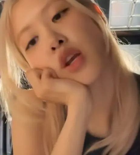Image 4477302 from Rosé || Roseanne Park - BLΛƆKPIИK ( BLACKPINK )