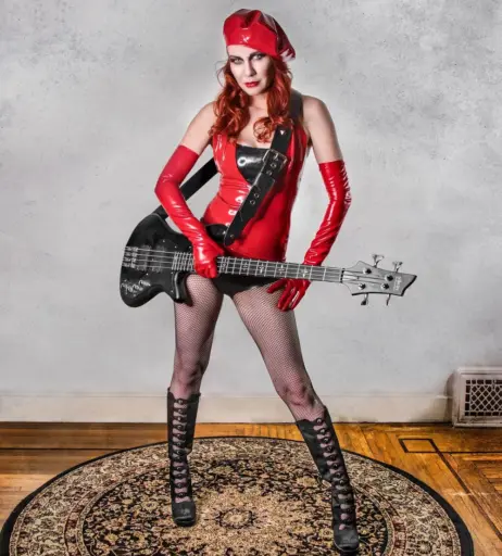 Image 4477231 from Women of Metal
