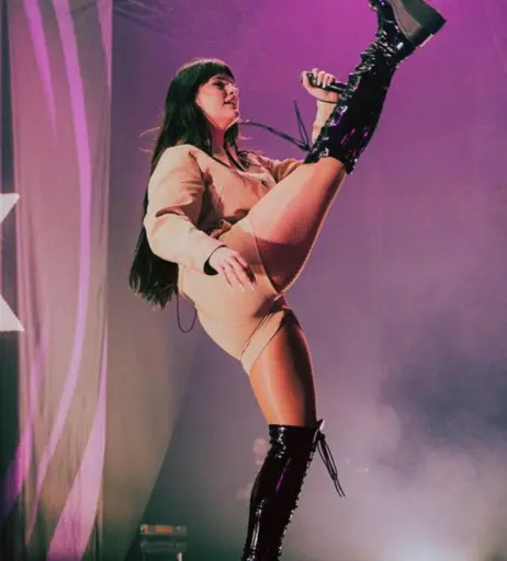 Image 4477922 from Women of Metal