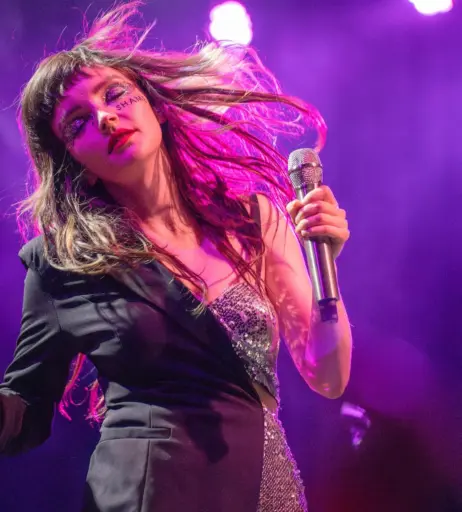 Image 4471492 from Lauren Mayberry (Singer)