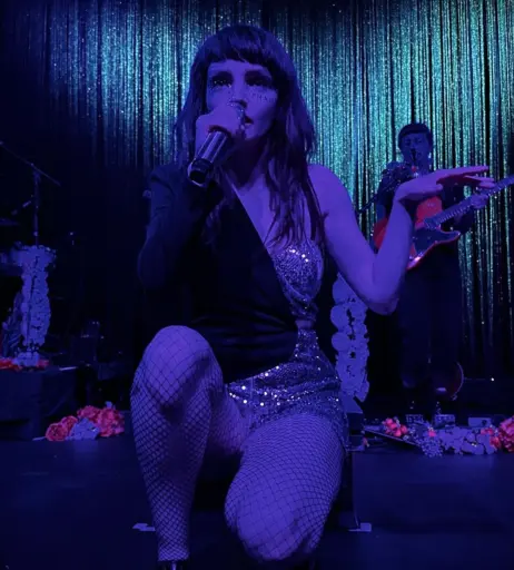 Image 4472355 from Lauren Mayberry (Singer)