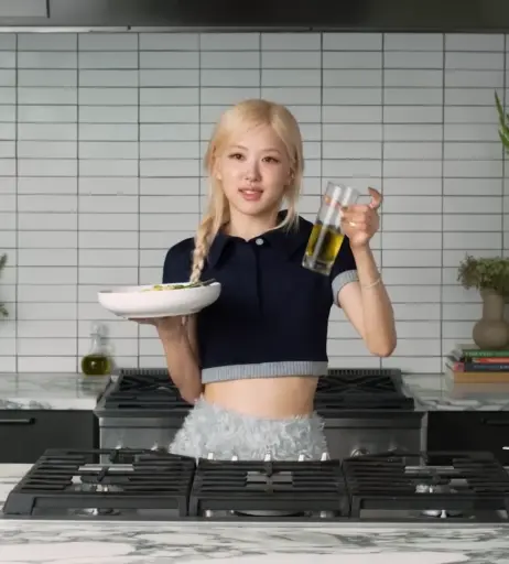 Image 4473286 from Rosé || Roseanne Park - BLΛƆKPIИK ( BLACKPINK )