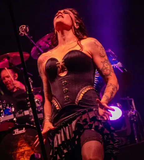 Image 4470168 from Women of Metal