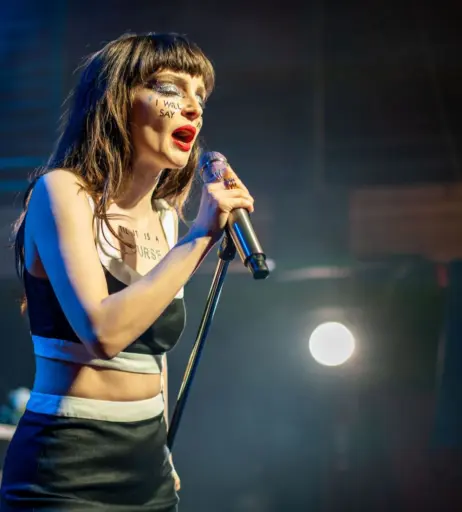 Image 4479829 from Lauren Mayberry (Singer)