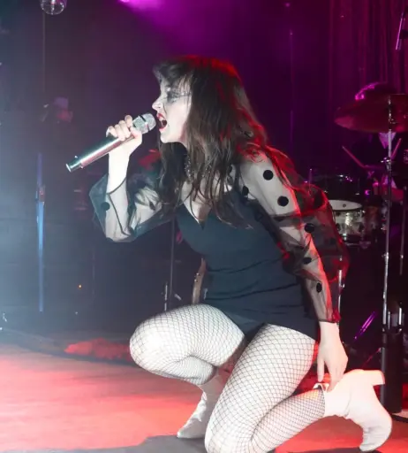 Image 4478523 from Lauren Mayberry (Singer)