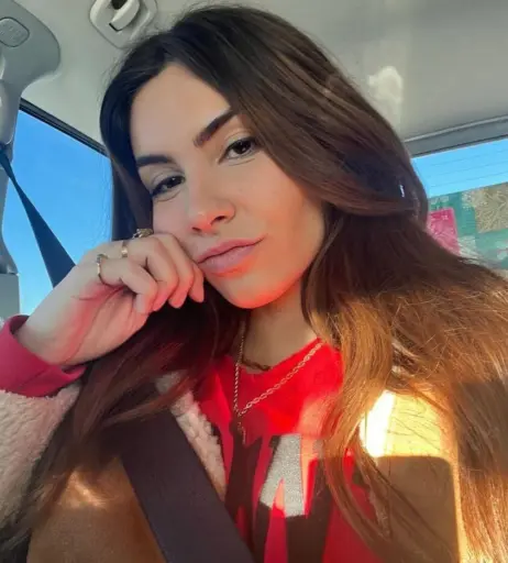 Image 4465697 from Alicia Atout and Salina de la Renta