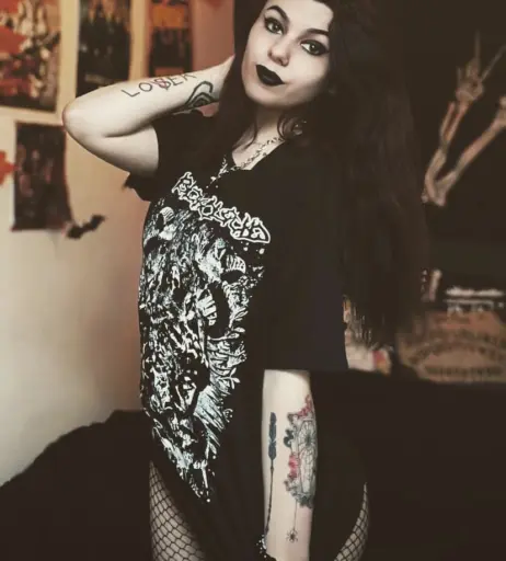 Image 4465601 from Women of Metal