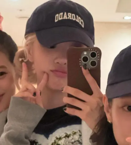 Image 4465296 from Rosé || Roseanne Park - BLΛƆKPIИK ( BLACKPINK )