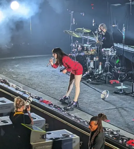 Image 4466829 from Lauren Mayberry (Singer)