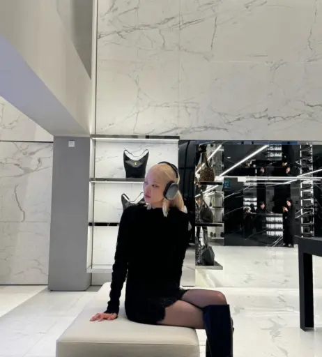 Image 4466508 from Rosé || Roseanne Park - BLΛƆKPIИK ( BLACKPINK )