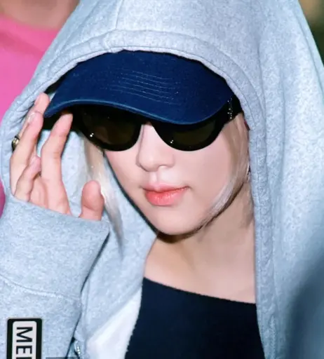 Image 4466004 from Rosé || Roseanne Park - BLΛƆKPIИK ( BLACKPINK )