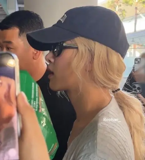 Image 4464575 from Rosé || Roseanne Park - BLΛƆKPIИK ( BLACKPINK )