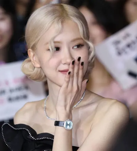 Image 4464918 from Rosé || Roseanne Park - BLΛƆKPIИK ( BLACKPINK )
