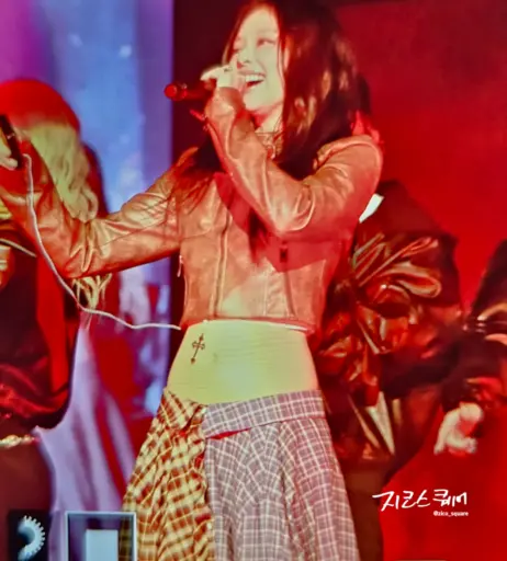 Image 4462741 from Jennie | BLΛƆKPIИK (Blackpink)