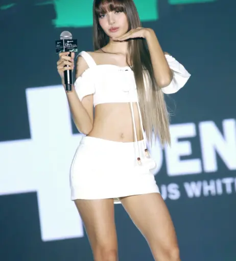 Image 4462699 from Lisa | BLΛƆKPIИK (Blackpink)