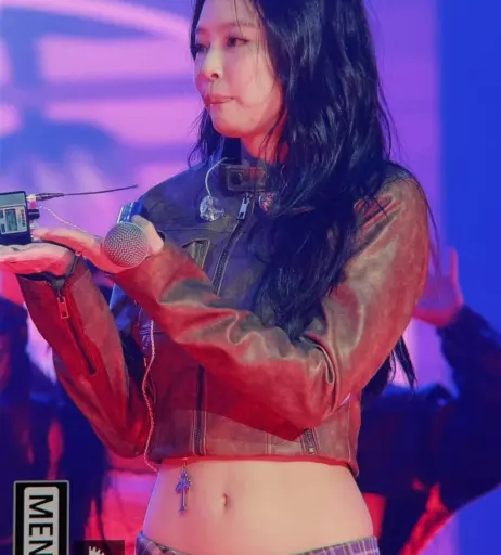 Image 4462328 from Jennie | BLΛƆKPIИK (Blackpink)