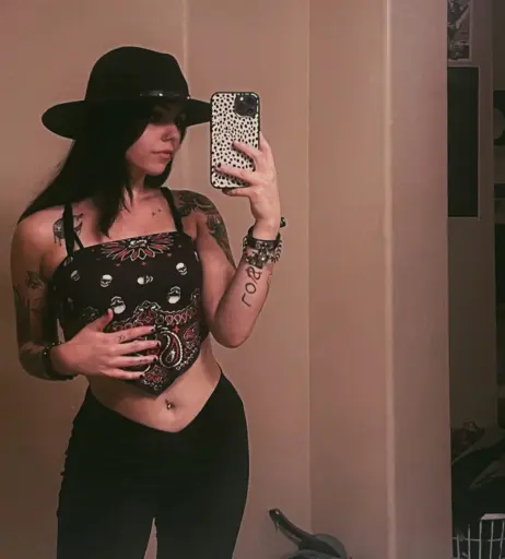 Image 4463780 from Women of Metal