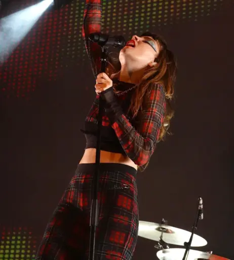 Image 4463192 from Lauren Mayberry (Singer)