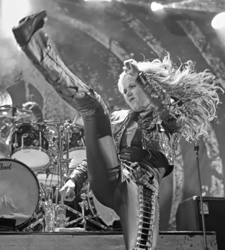 Image 4460362 from Women of Metal