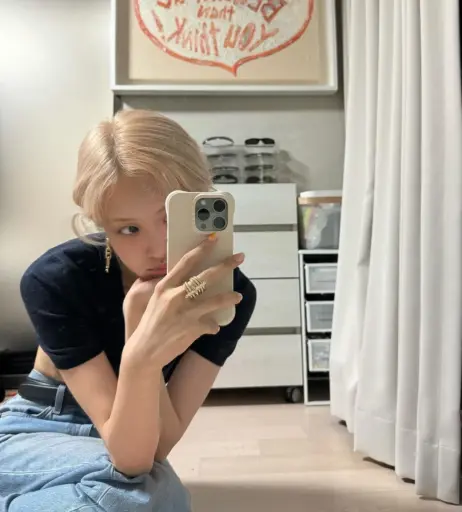 Image 4460993 from Rosé || Roseanne Park - BLΛƆKPIИK ( BLACKPINK )