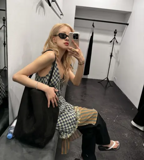 Image 4460941 from Rosé || Roseanne Park - BLΛƆKPIИK ( BLACKPINK )