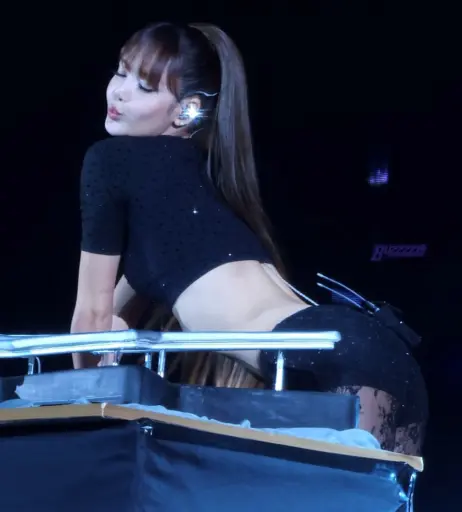 Image 4468433 from Lisa | BLΛƆKPIИK (Blackpink)