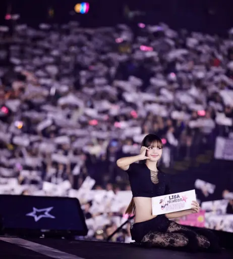 Image 4468648 from Lisa | BLΛƆKPIИK (Blackpink)