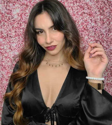 Image 4468609 from Alicia Atout and Salina de la Renta