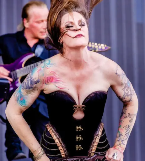 Image 4468127 from Women of Metal
