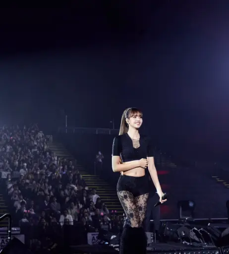 Image 4468089 from Lisa | BLΛƆKPIИK (Blackpink)