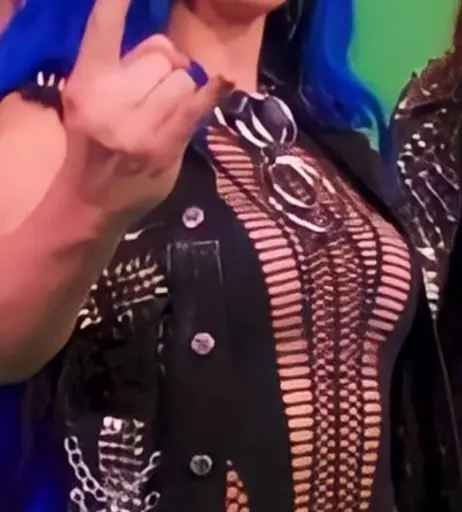 Image 4468363 from Women of Metal