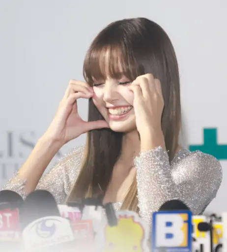 Image 4455617 from Lisa | BLΛƆKPIИK (Blackpink)