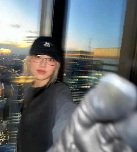 Image 4456544 from Rosé || Roseanne Park - BLΛƆKPIИK ( BLACKPINK )