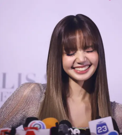 Image 4456053 from Lisa | BLΛƆKPIИK (Blackpink)