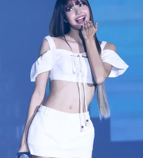 Image 4457500 from Lisa | BLΛƆKPIИK (Blackpink)