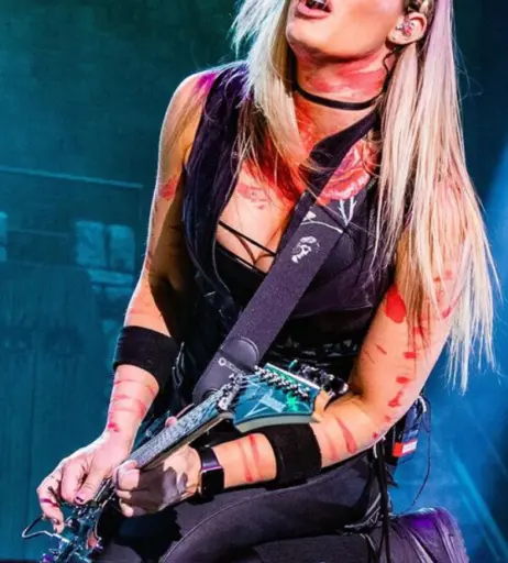 Image 4457448 from Women of Metal