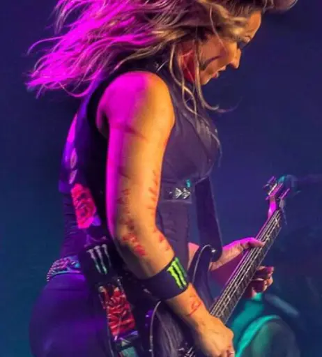 Image 4457765 from Women of Metal