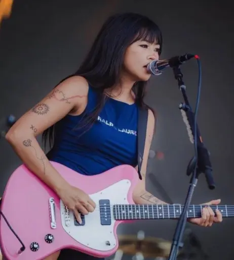 Image 4454137 from beabadoobee radvxz