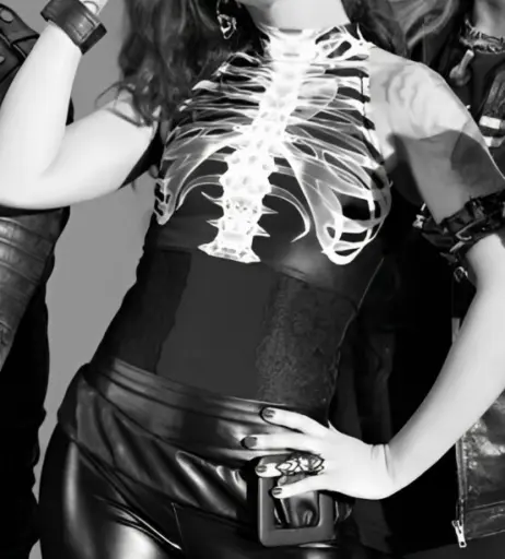 Image 4451420 from Women of Metal