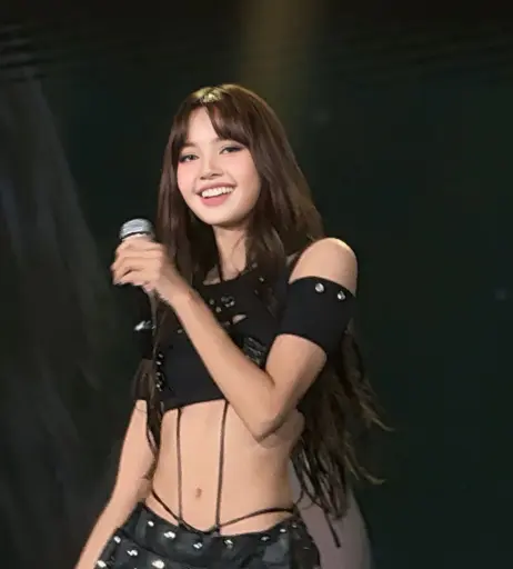Image 4451370 from Lisa | BLΛƆKPIИK (Blackpink)