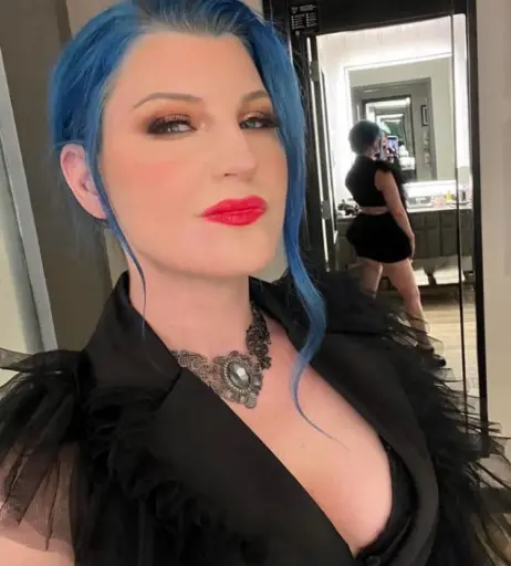 Image 4452877 from Leva Bates