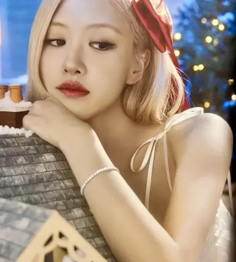 Image 4452682 from Rosé || Roseanne Park - BLΛƆKPIИK ( BLACKPINK )